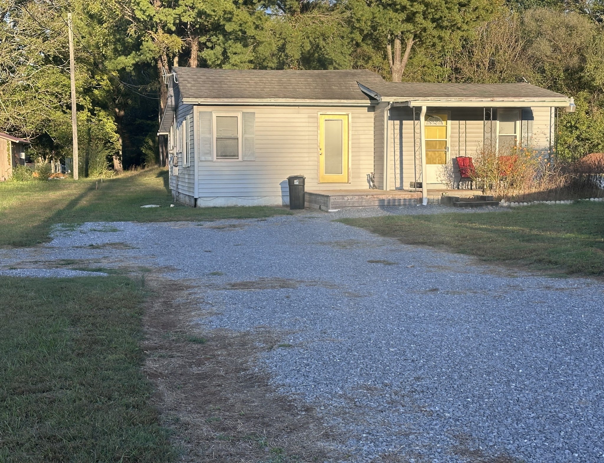 141 Short St