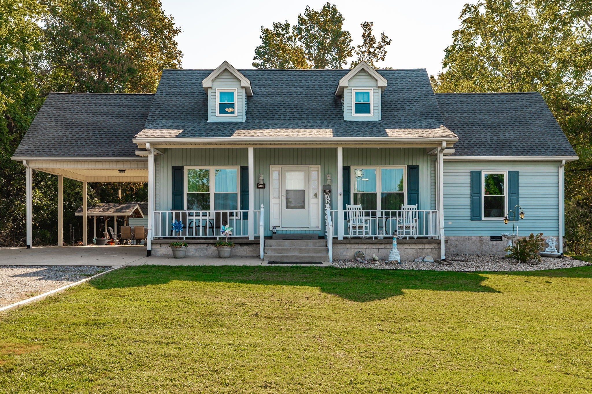 305 Paul Thompson Rd