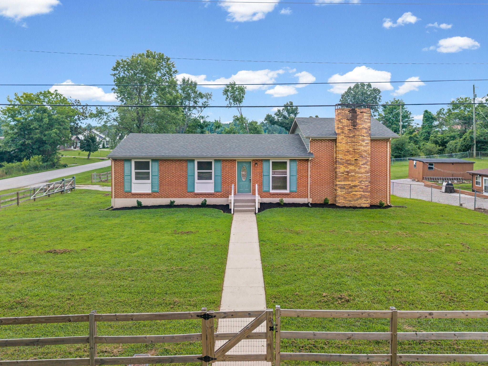 500 Britton Springs Rd