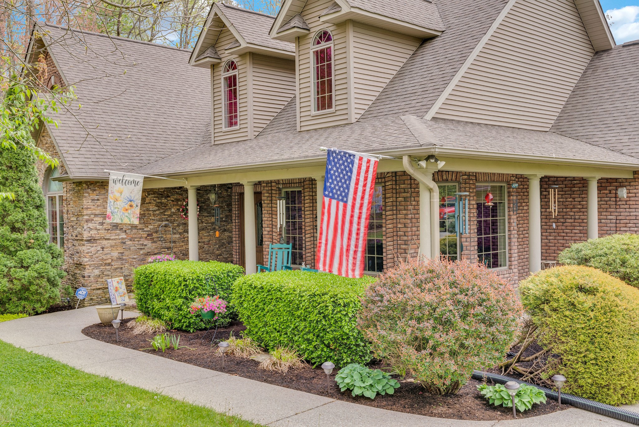 321 Clinchfield Dr