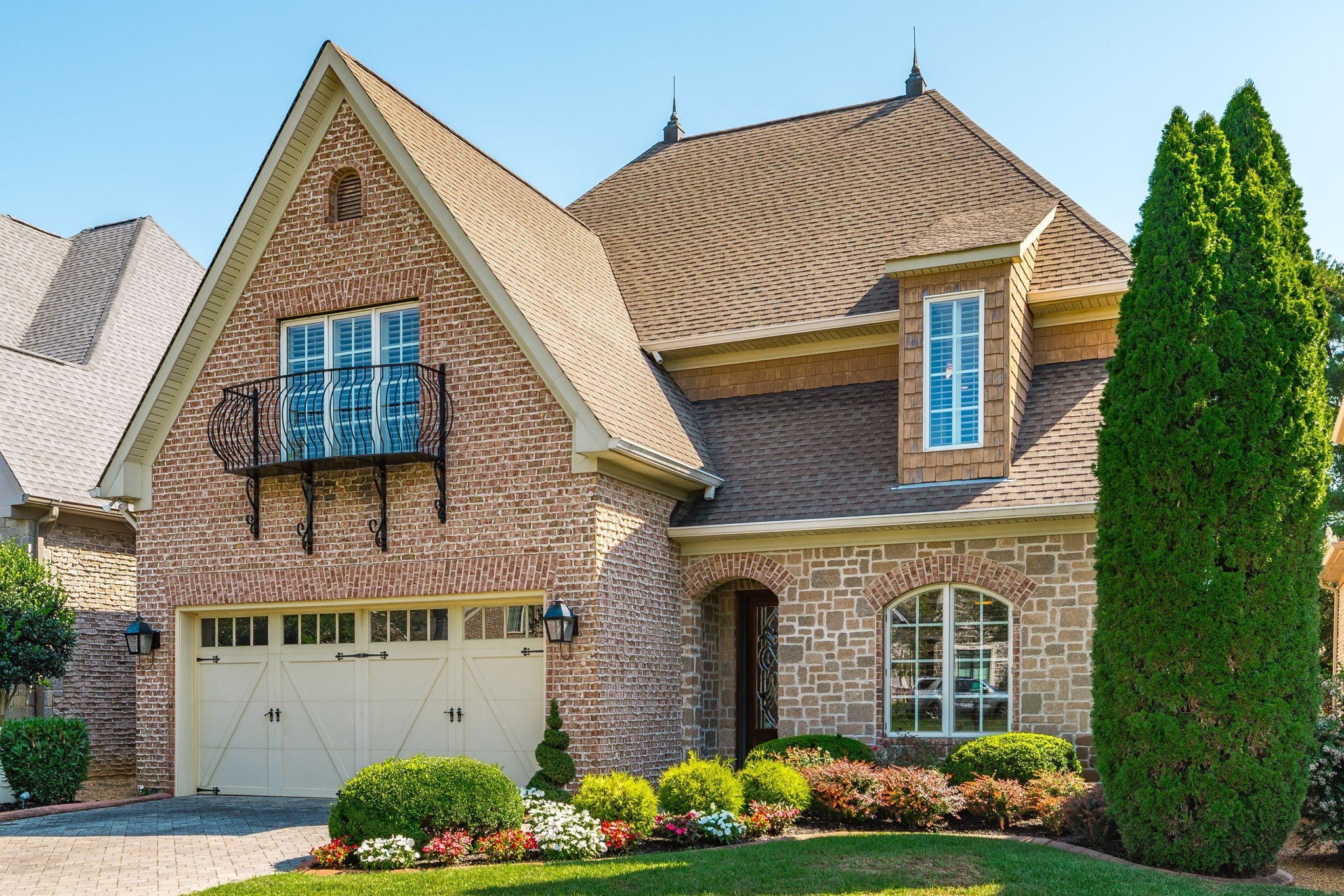 1165 Chloe Dr