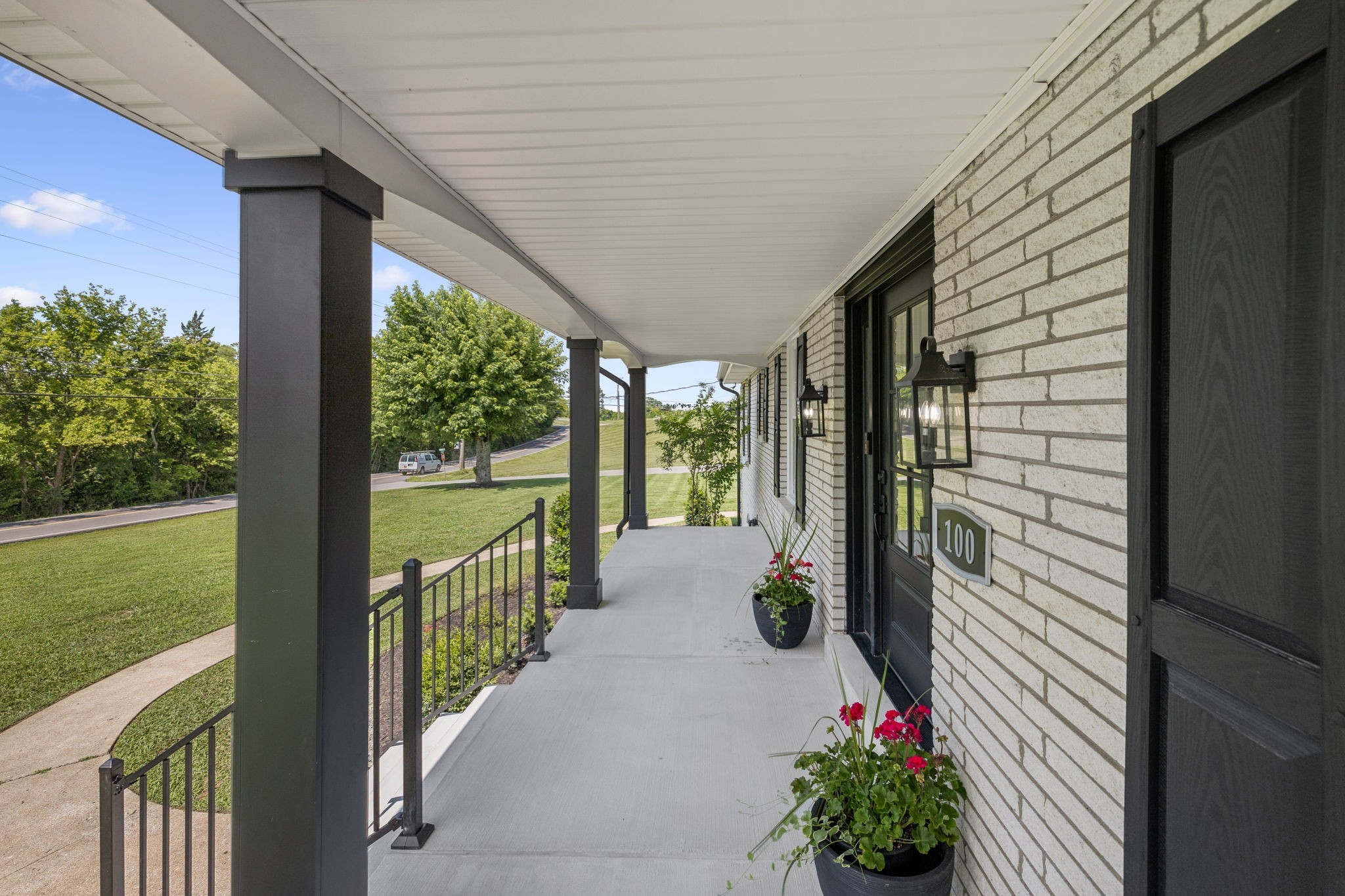 100 Catalpa Dr