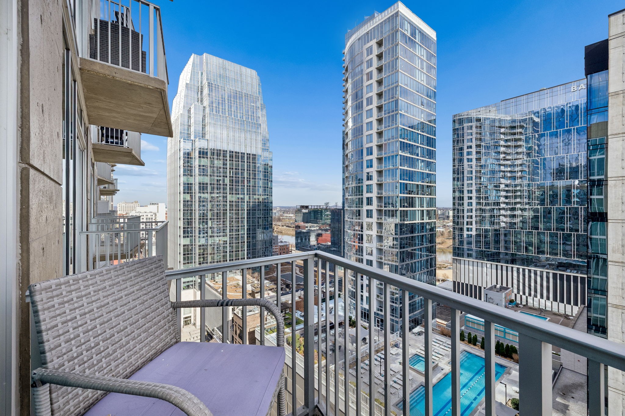 301 Demonbreun St 1713