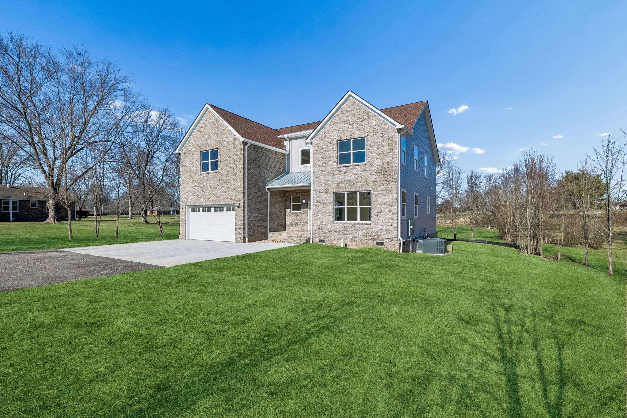 1054 Nichols Cir E