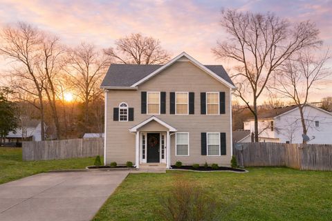 1413 Fall Pkwy Murfreesboro TN 37129