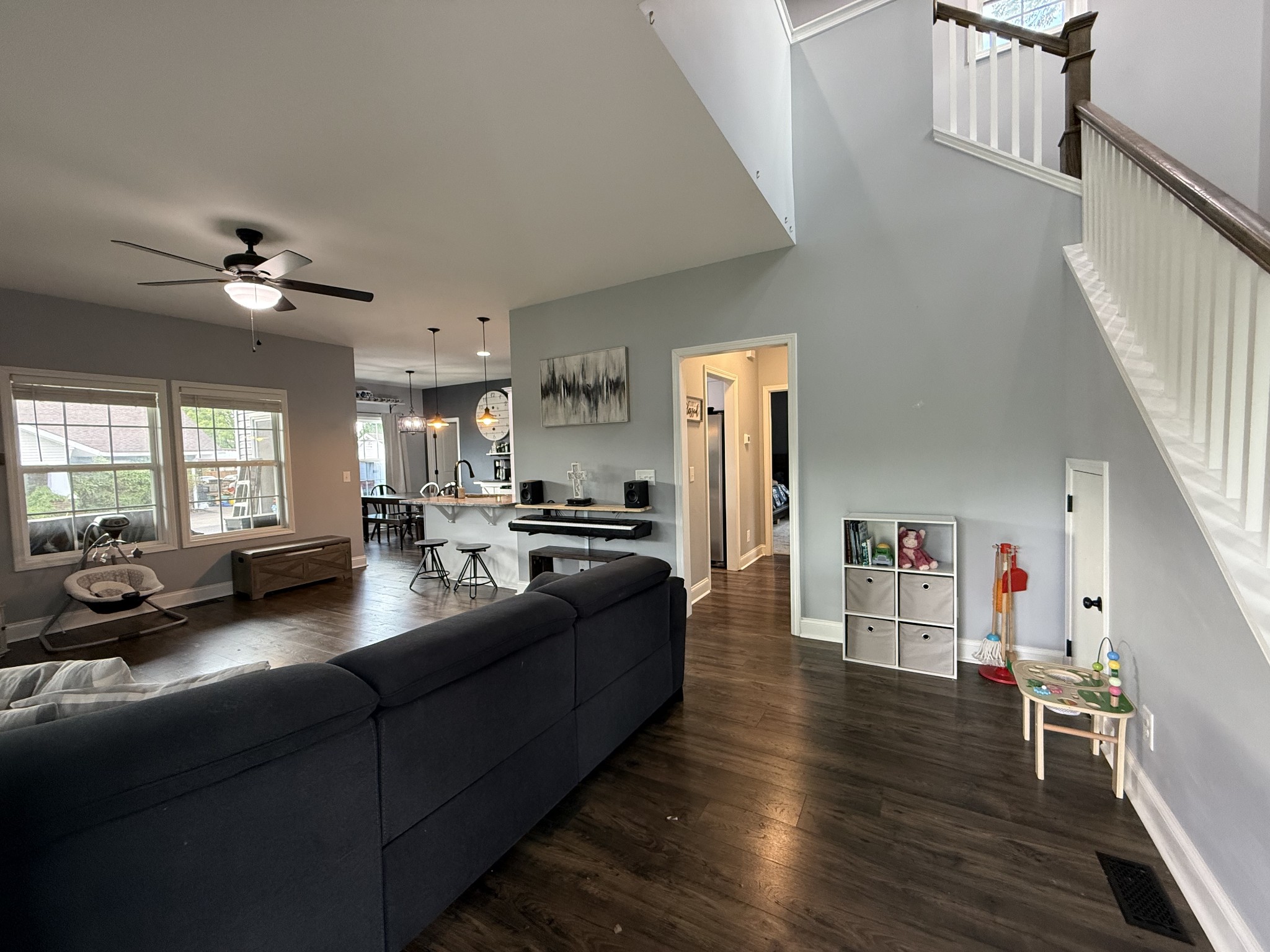 802 E Main St