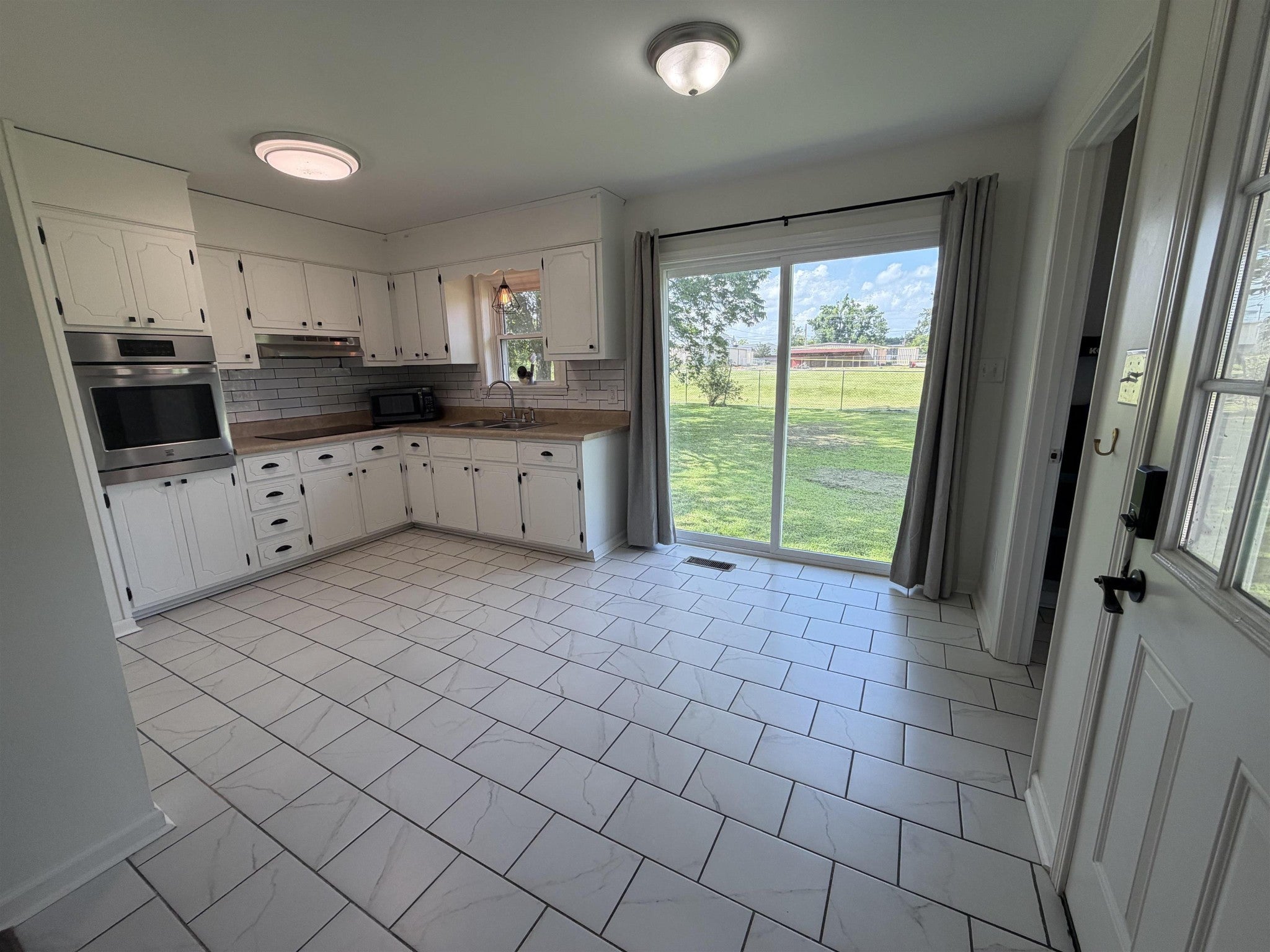 55 GEANS LN