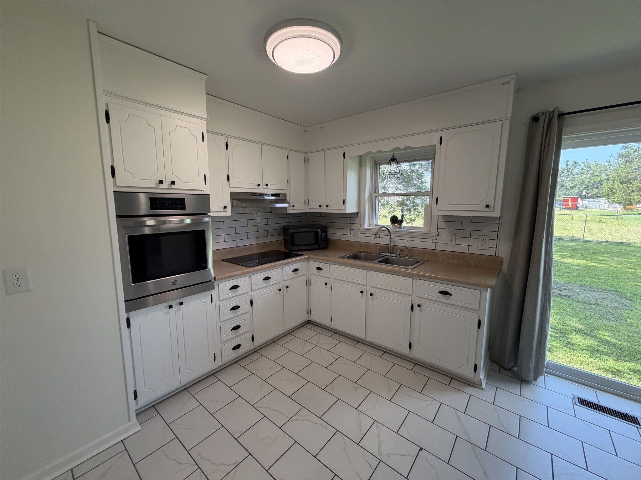 55 GEANS LN