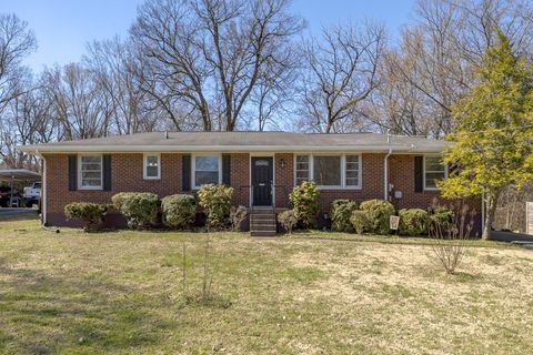 4803 Timberhill Dr Nashville TN 37211