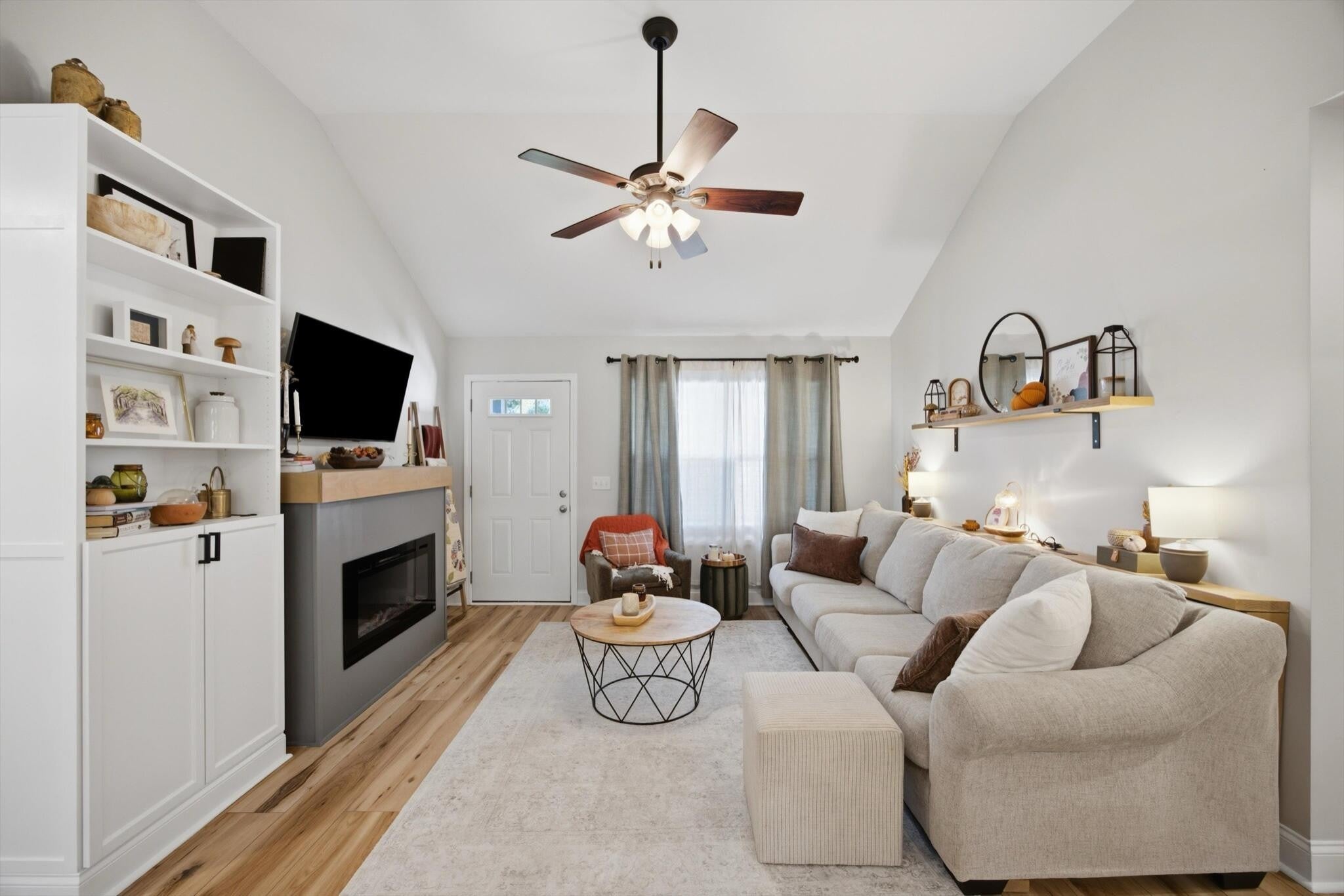 3562 Colston Lane