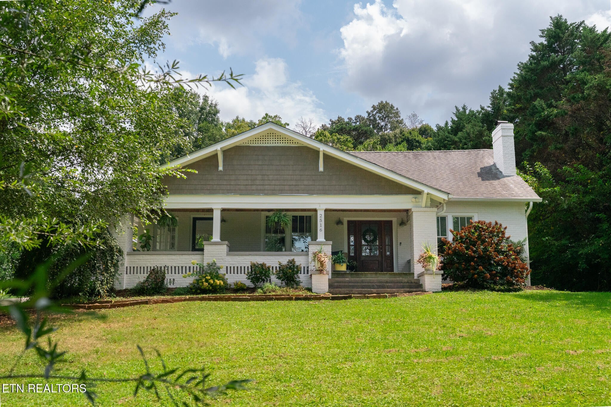 2516 Maple Drive