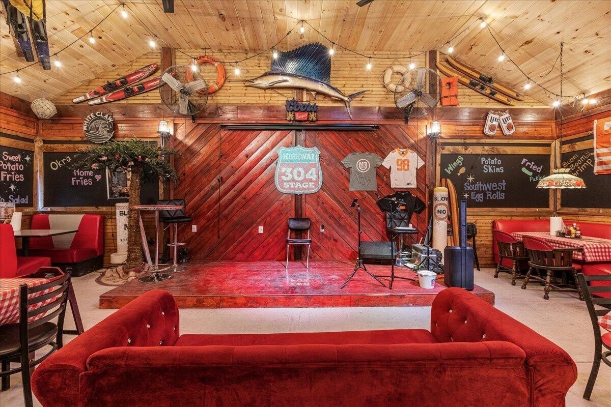370 Tennessee 304
