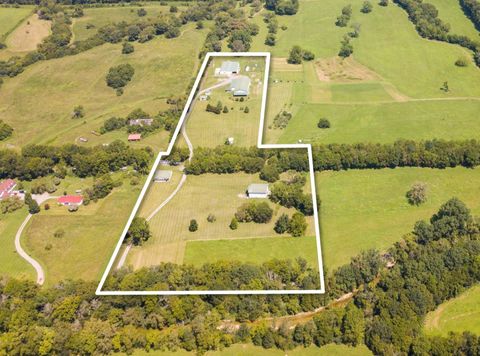 1201 Old Hopewell Rd Castalian Springs TN 37031
