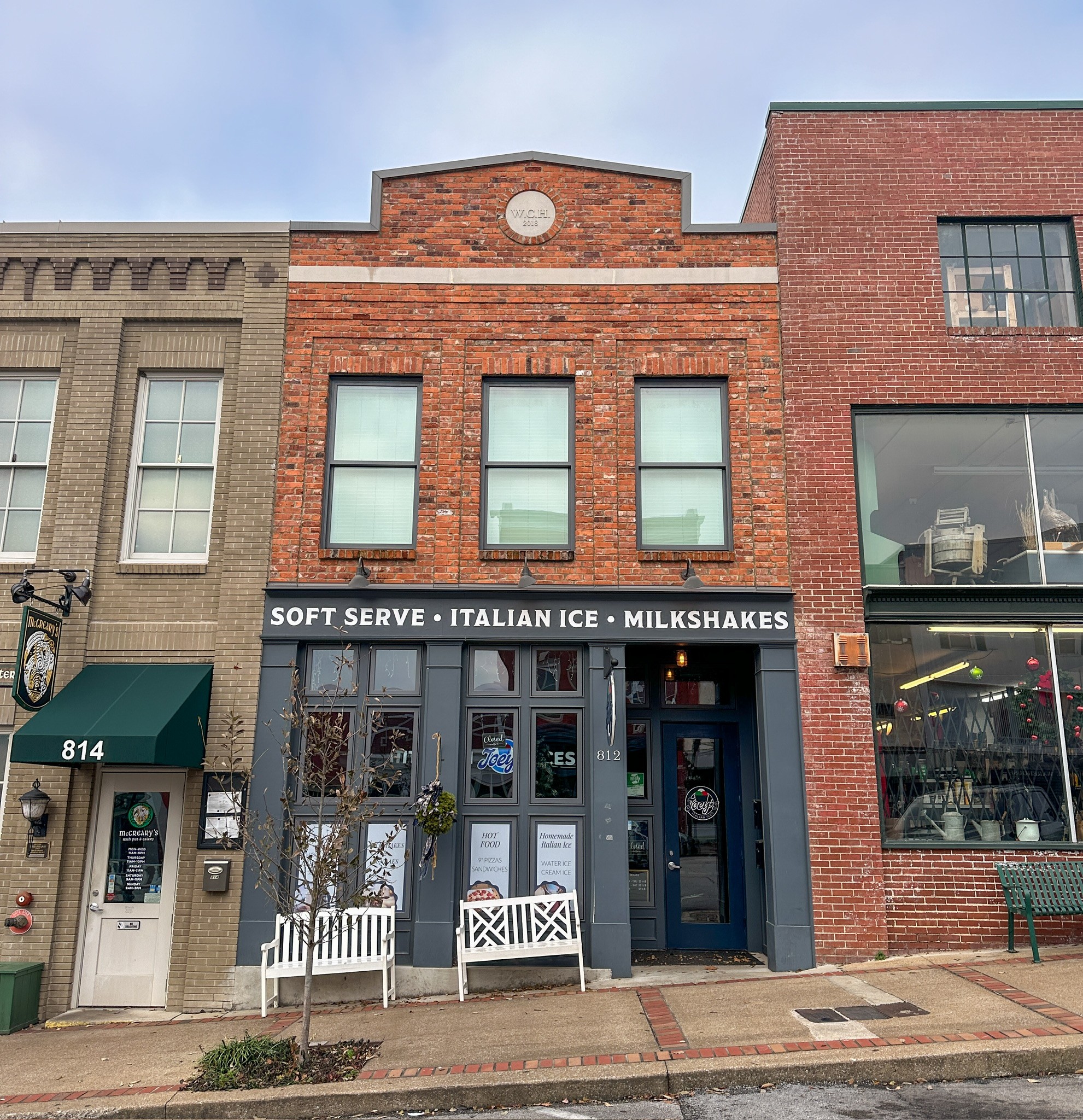 812 S Main St