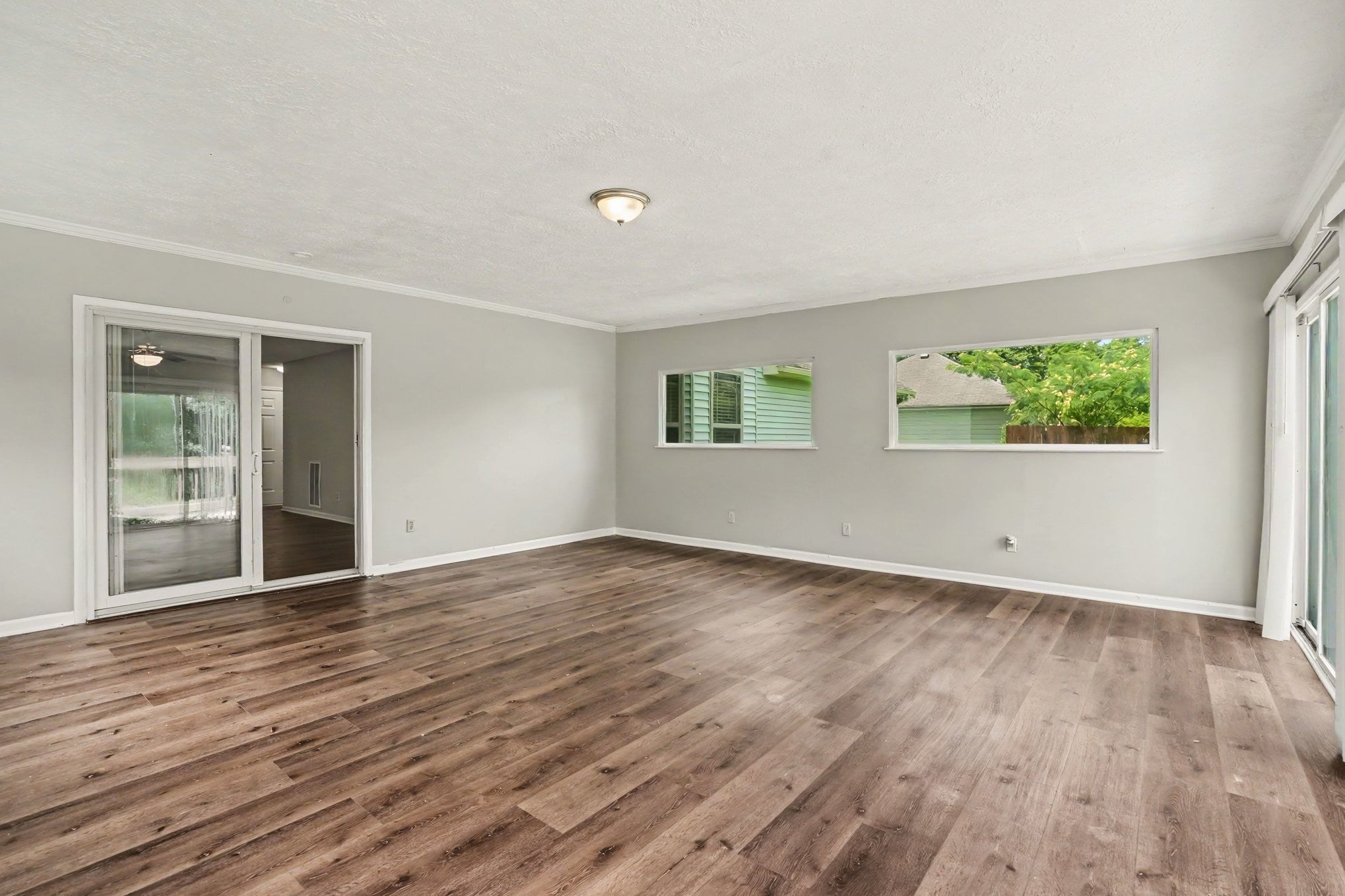 2414 Stones Throw Dr
