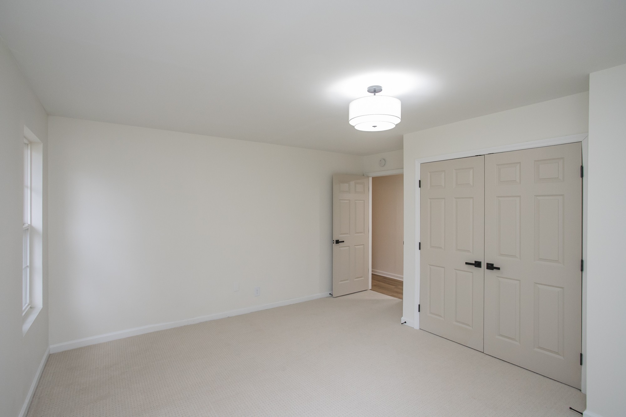 Spring Hill, Tennessee 37174, United States, 5 Bedrooms Bedrooms, ,3 BathroomsBathrooms,Residential,Pending,17368