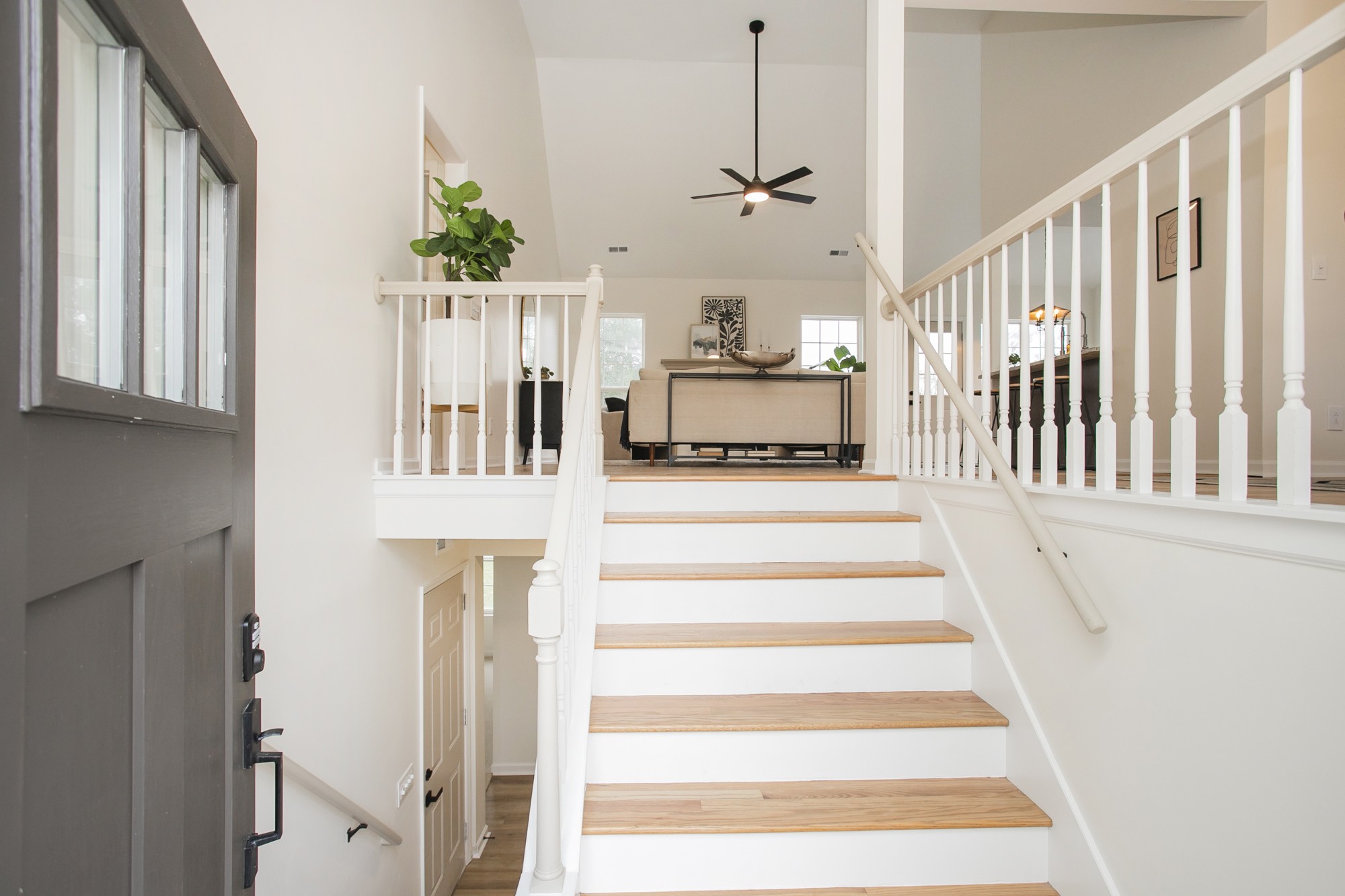 Spring Hill, Tennessee 37174, United States, 5 Bedrooms Bedrooms, ,3 BathroomsBathrooms,Residential,Pending,17368