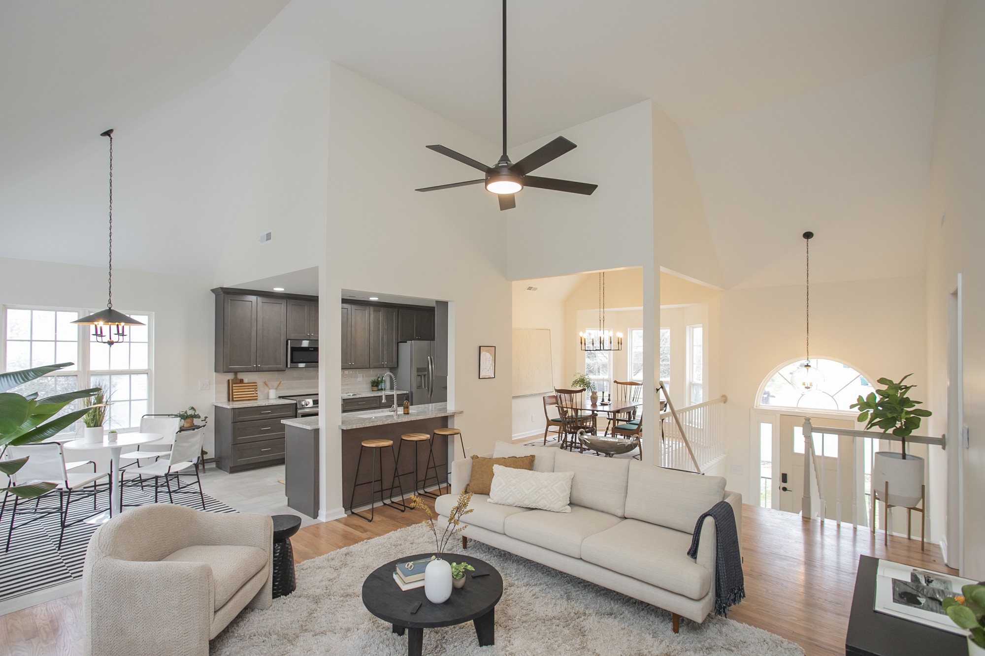 Spring Hill, Tennessee 37174, United States, 5 Bedrooms Bedrooms, ,3 BathroomsBathrooms,Residential,Pending,17368