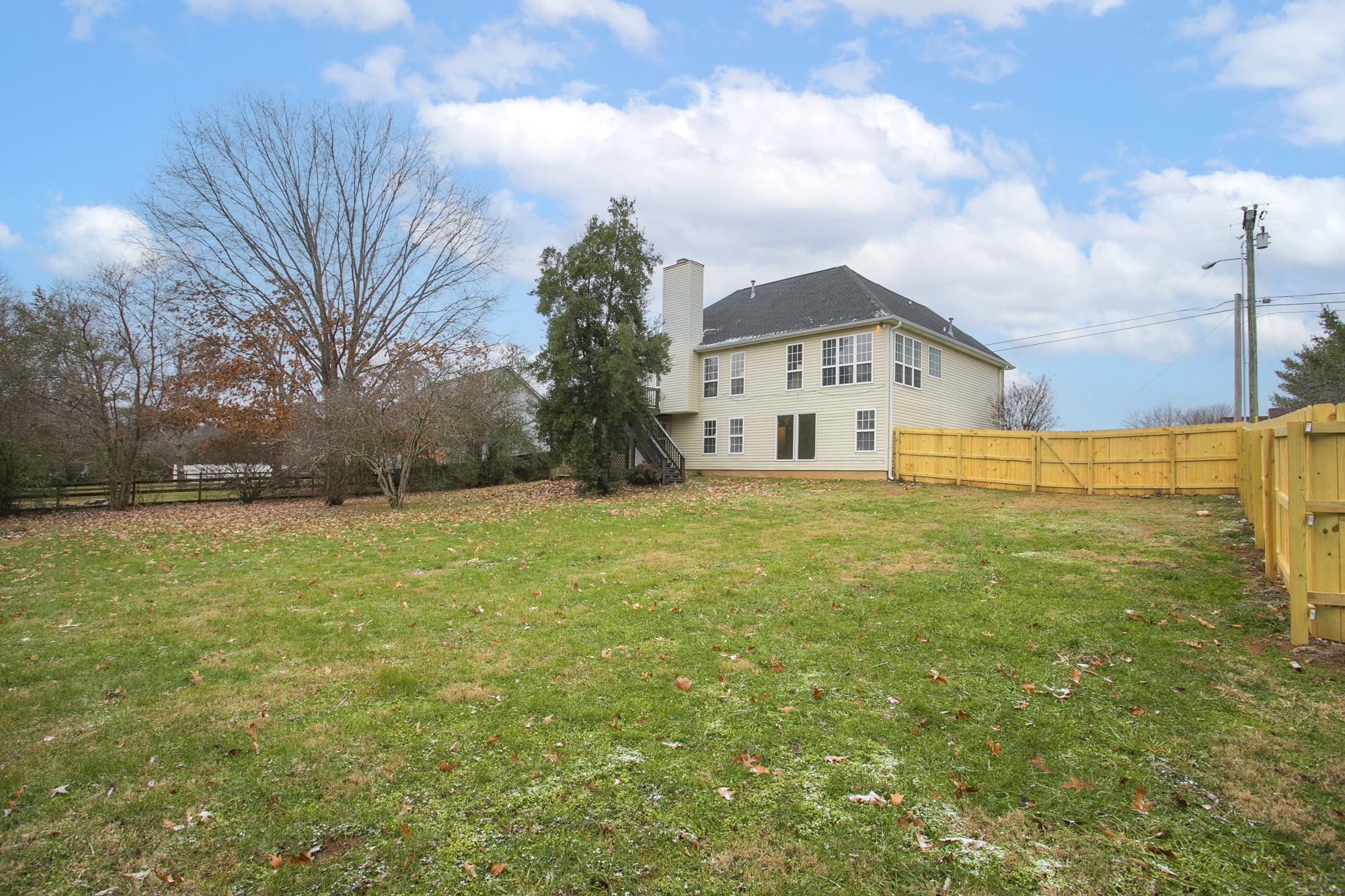 Spring Hill, Tennessee 37174, United States, 5 Bedrooms Bedrooms, ,3 BathroomsBathrooms,Residential,Pending,17368