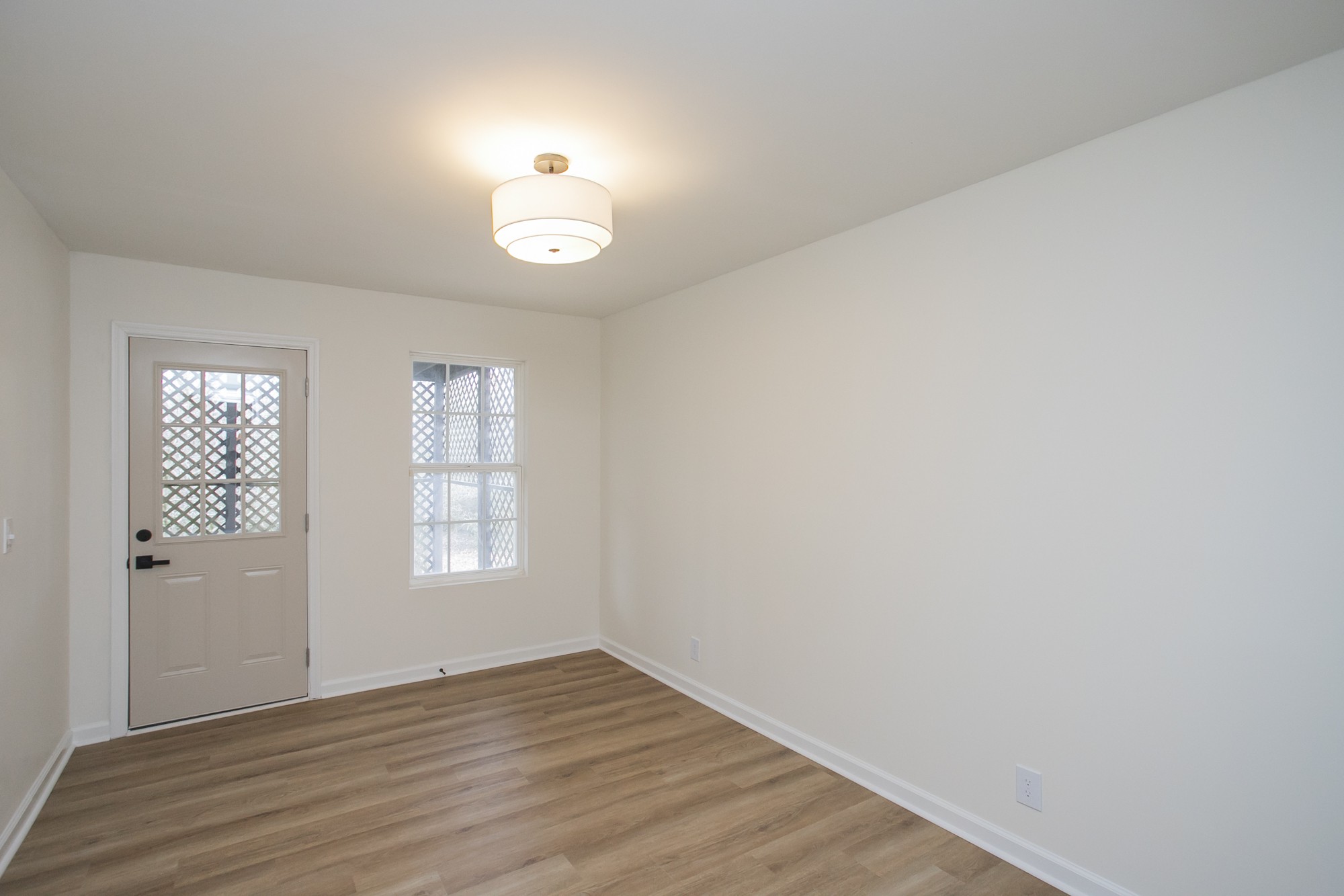 Spring Hill, Tennessee 37174, United States, 5 Bedrooms Bedrooms, ,3 BathroomsBathrooms,Residential,Pending,17368