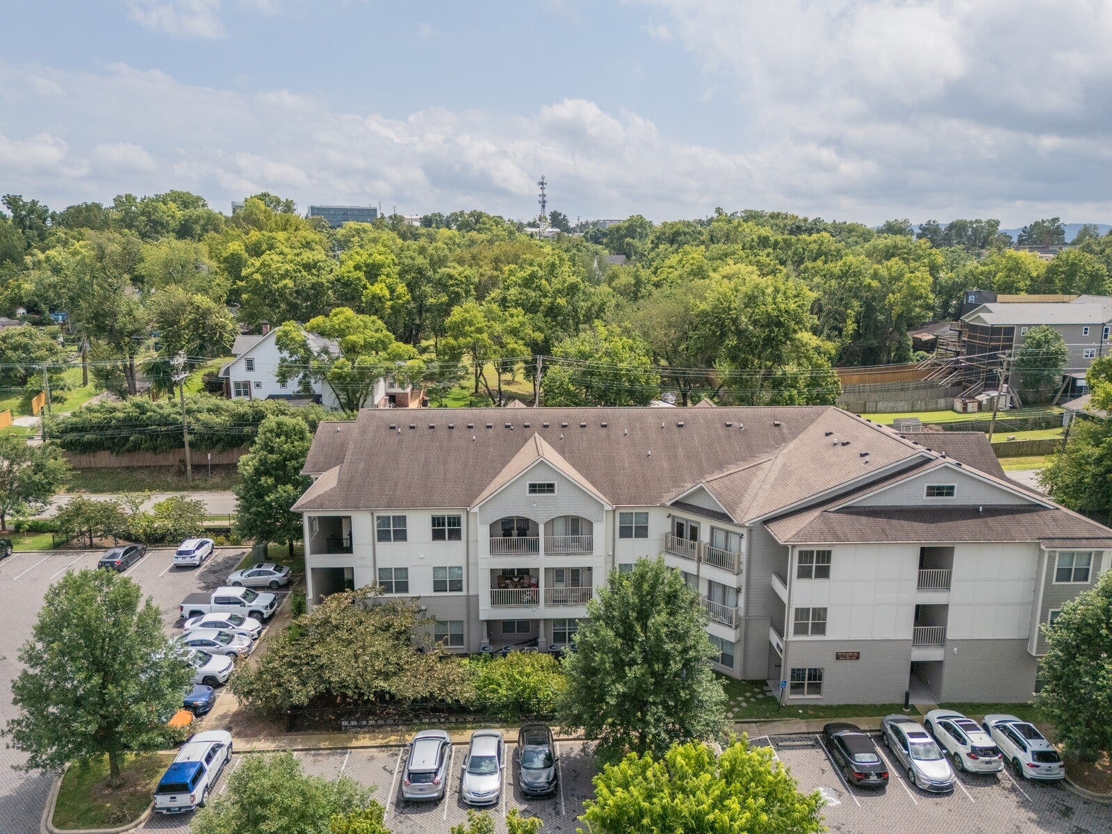 414 Rosedale Ave 205