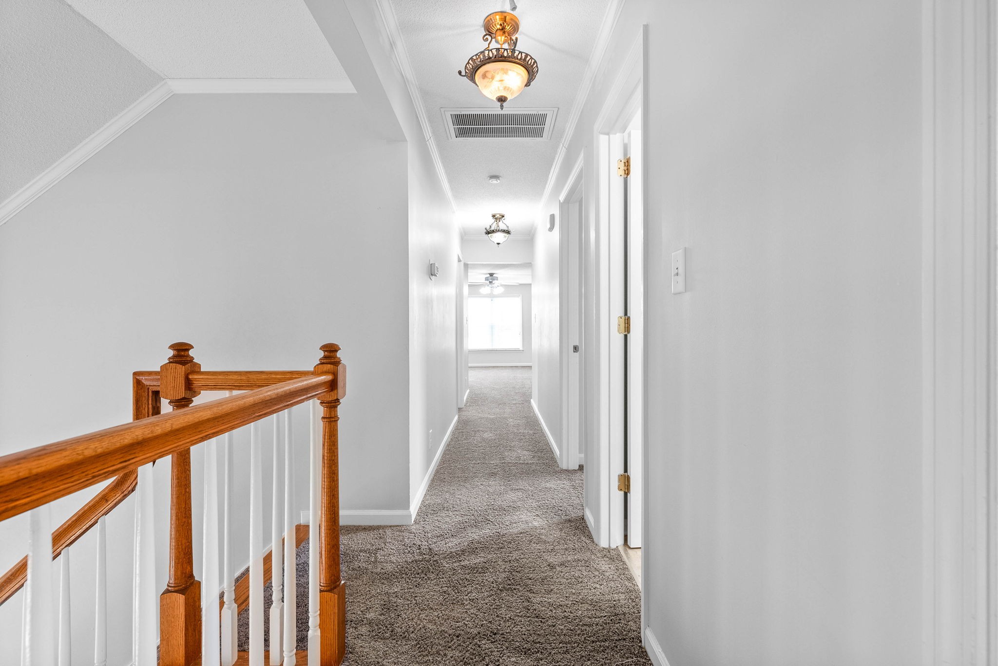 Clarksville, Tennessee 37043, United States, 4 Bedrooms Bedrooms, ,3 BathroomsBathrooms,Residential,Active,77461