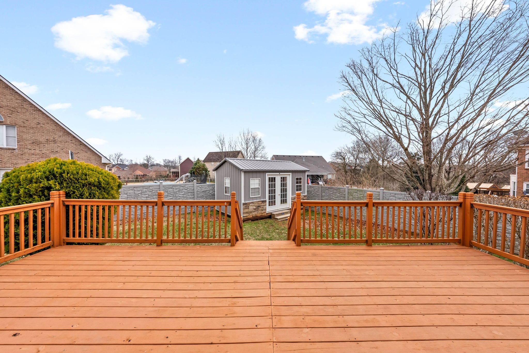 Clarksville, Tennessee 37043, United States, 4 Bedrooms Bedrooms, ,3 BathroomsBathrooms,Residential,Active,77461