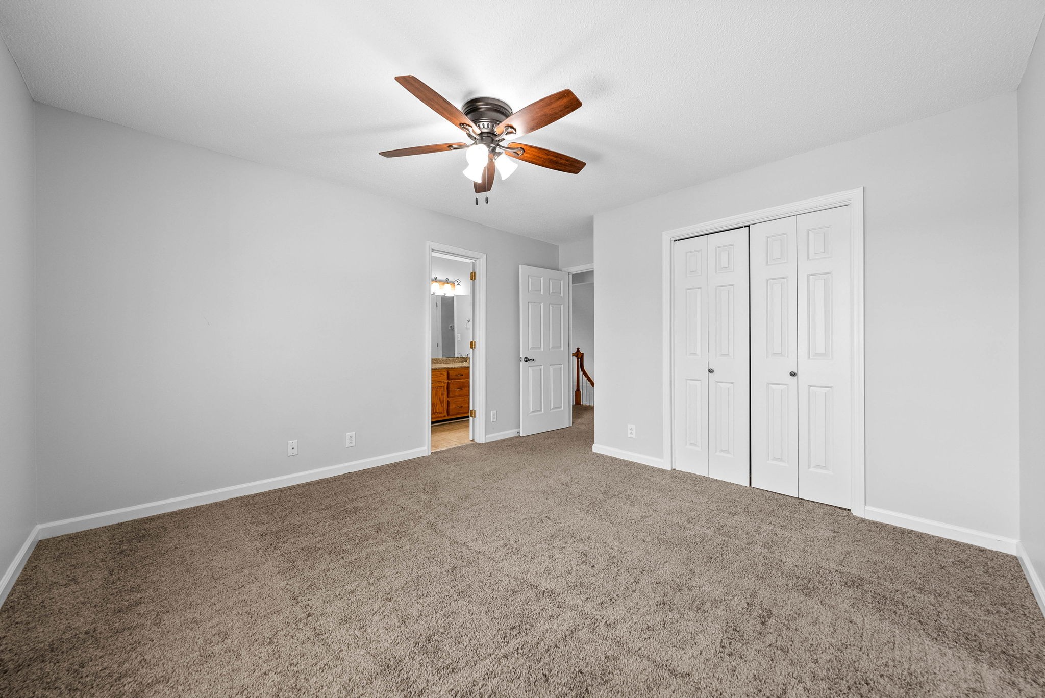 Clarksville, Tennessee 37043, United States, 4 Bedrooms Bedrooms, ,3 BathroomsBathrooms,Residential,Active,77461