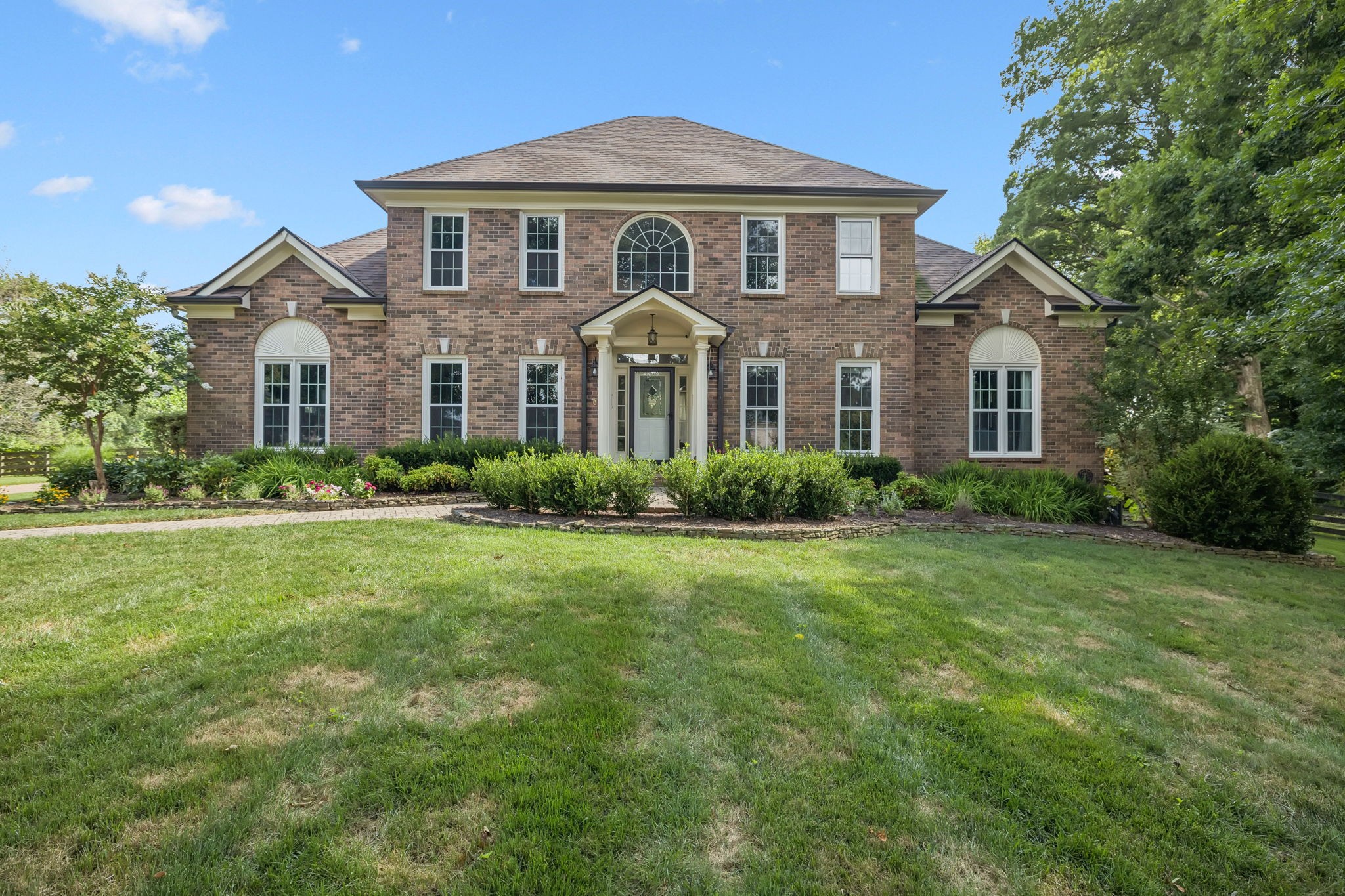 2181 Albany Dr