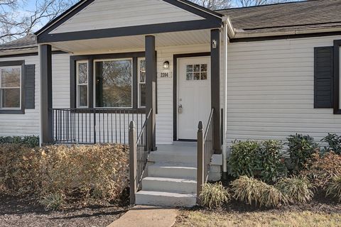 Photo of 2204 Sandra Dr, Nashville, TN 37210 (MLS # 3130423)