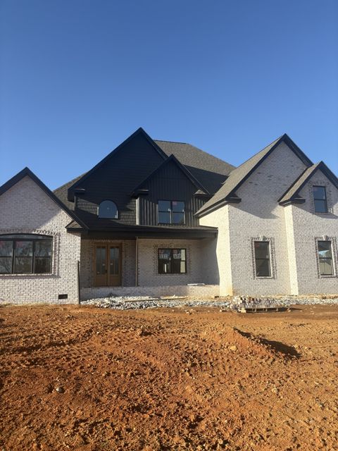 370 Young Ln Pleasant View TN 37146