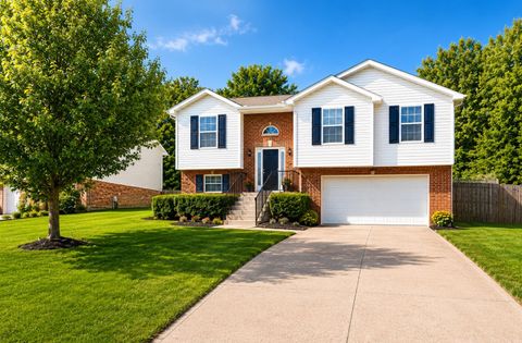 Photo of 1023 Hedge Apple Dr, Clarksville, TN 37040 (MLS # 3230584)