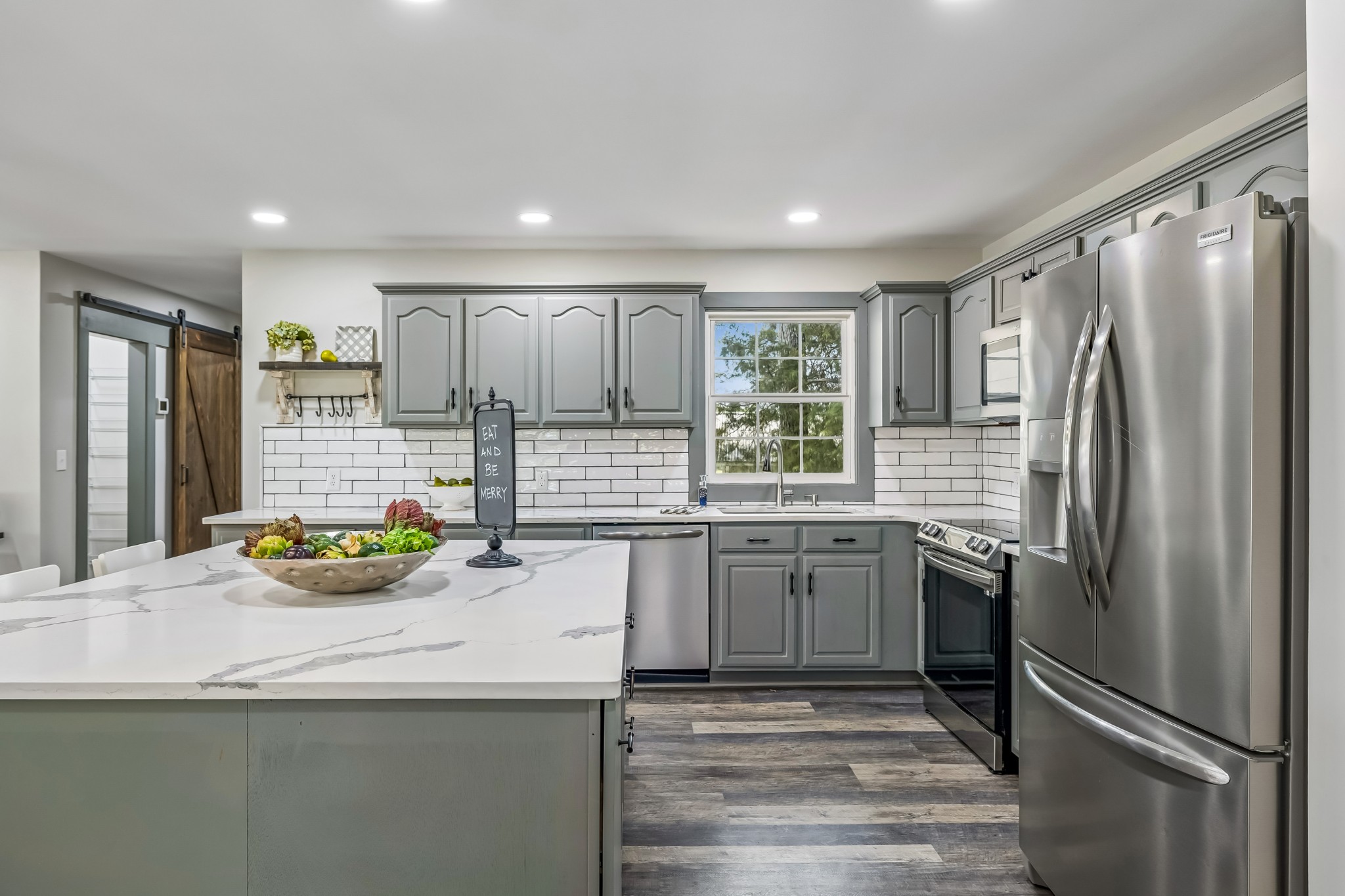 2484 Coles Ferry Pike