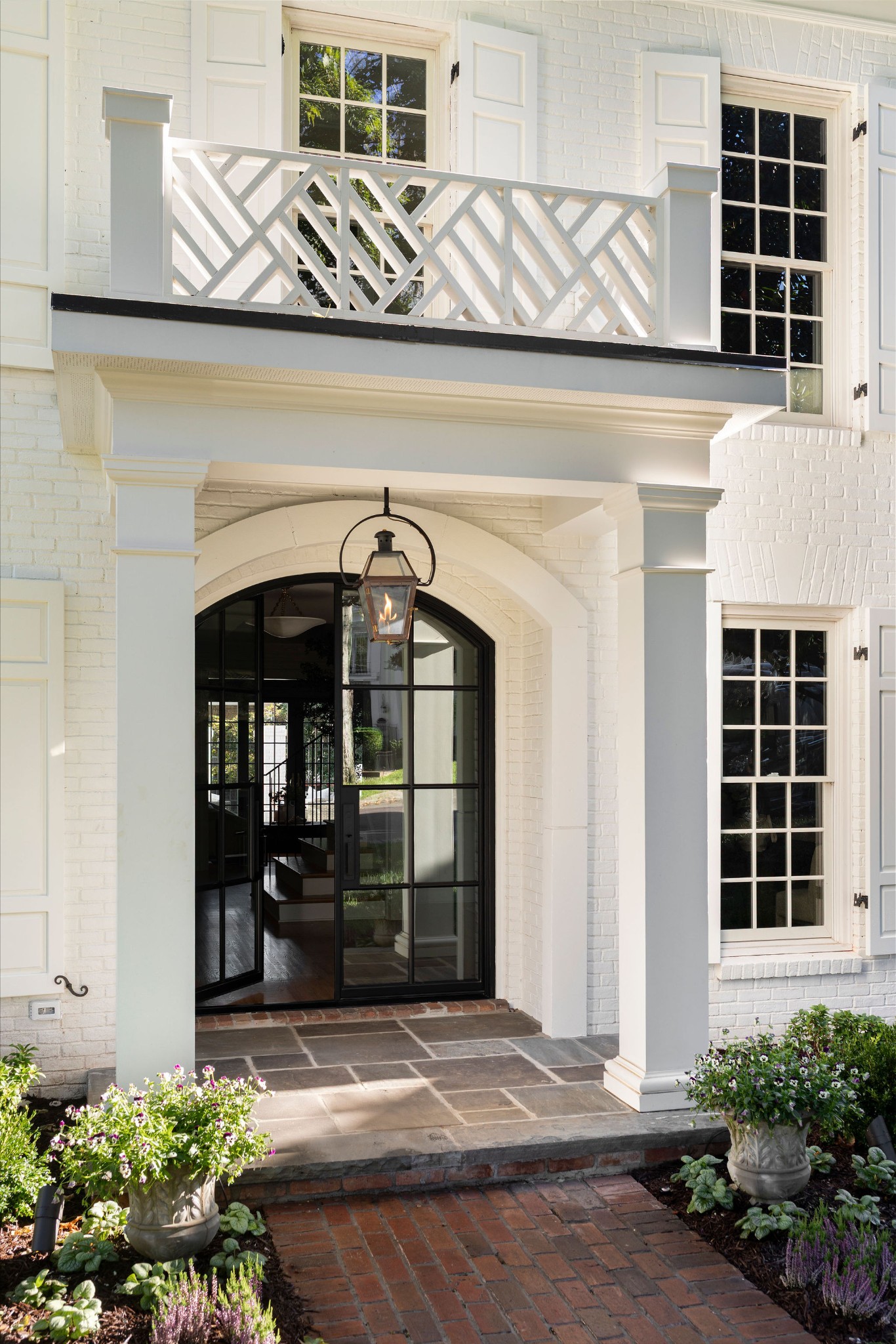 407 Hyde Park