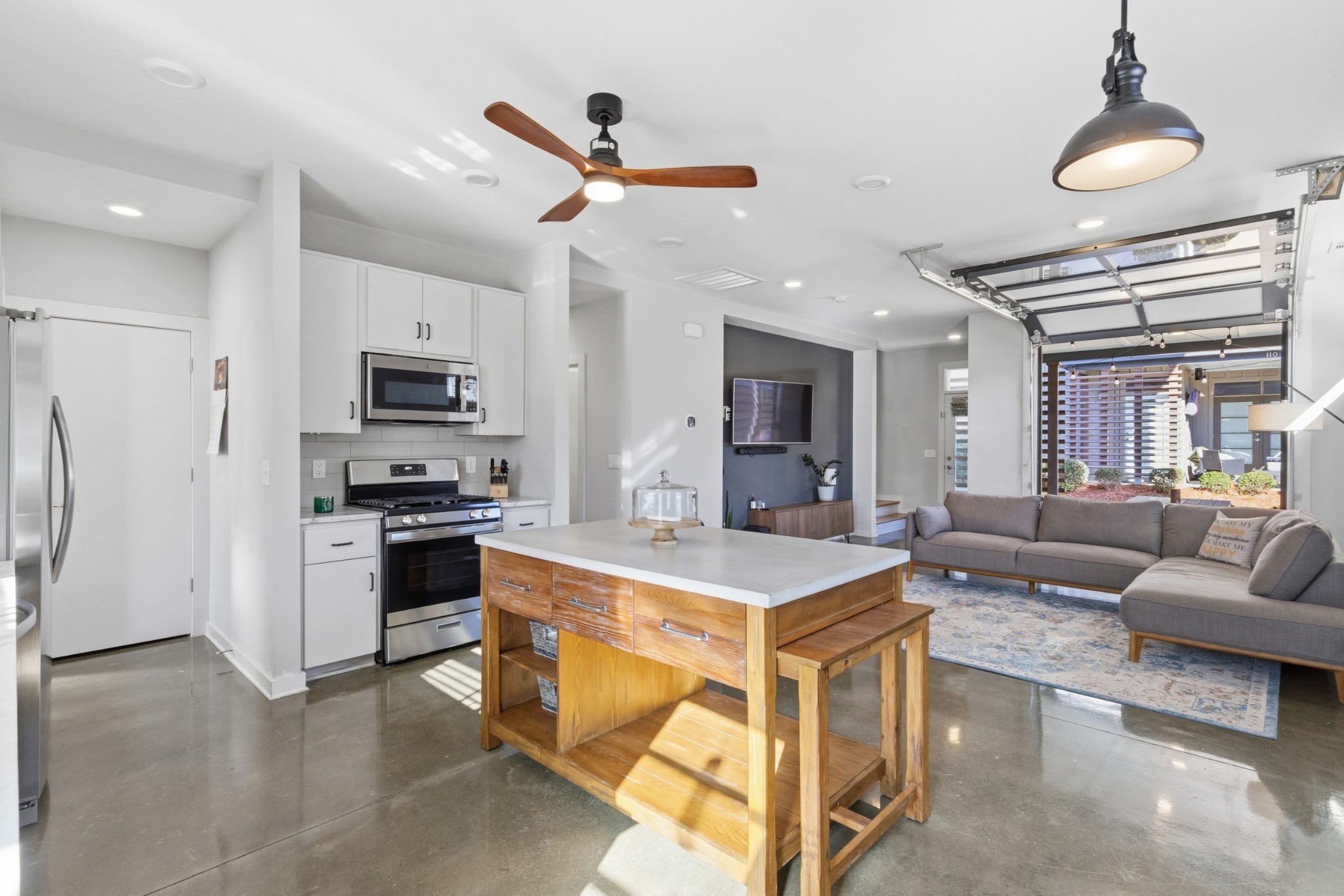 2508 Colbert Dr