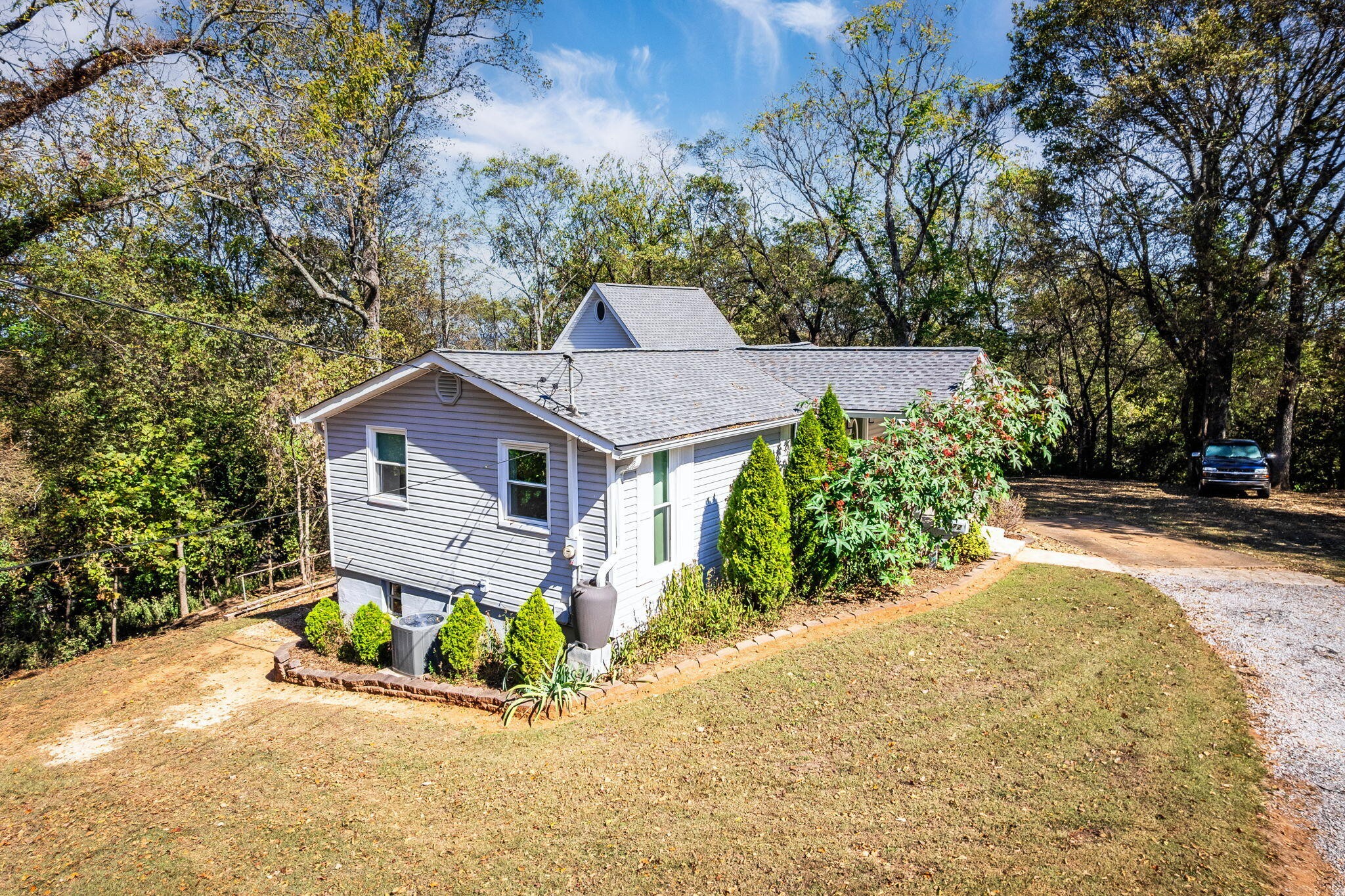6572 Fairview Road