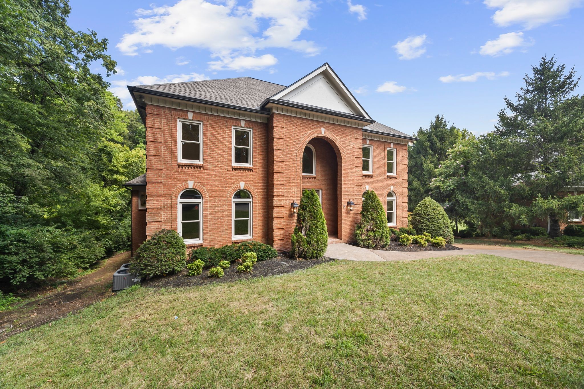9316 Lake Shore Dr