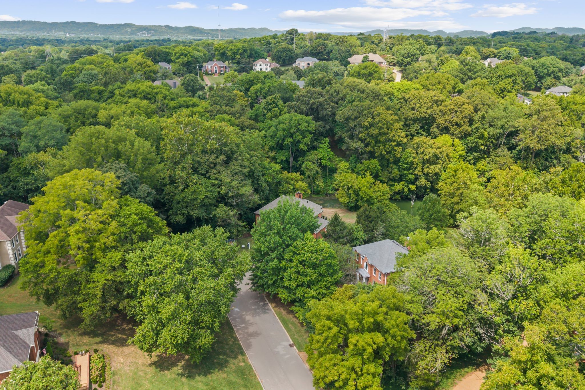 9316 Lake Shore Dr