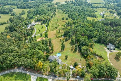 343 Mabry School Rd Cookeville TN 38501