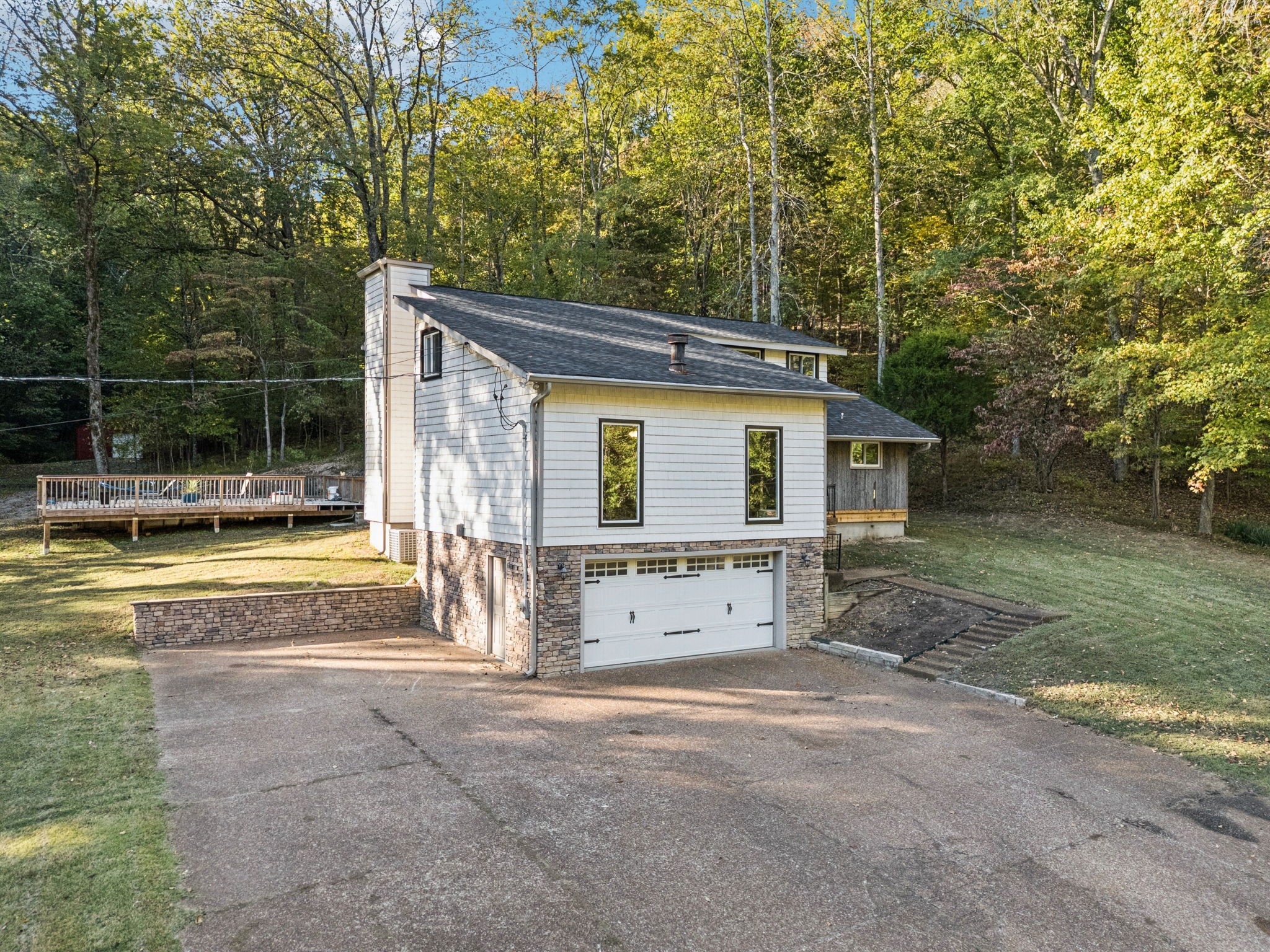 1033 Millers Creek Rd