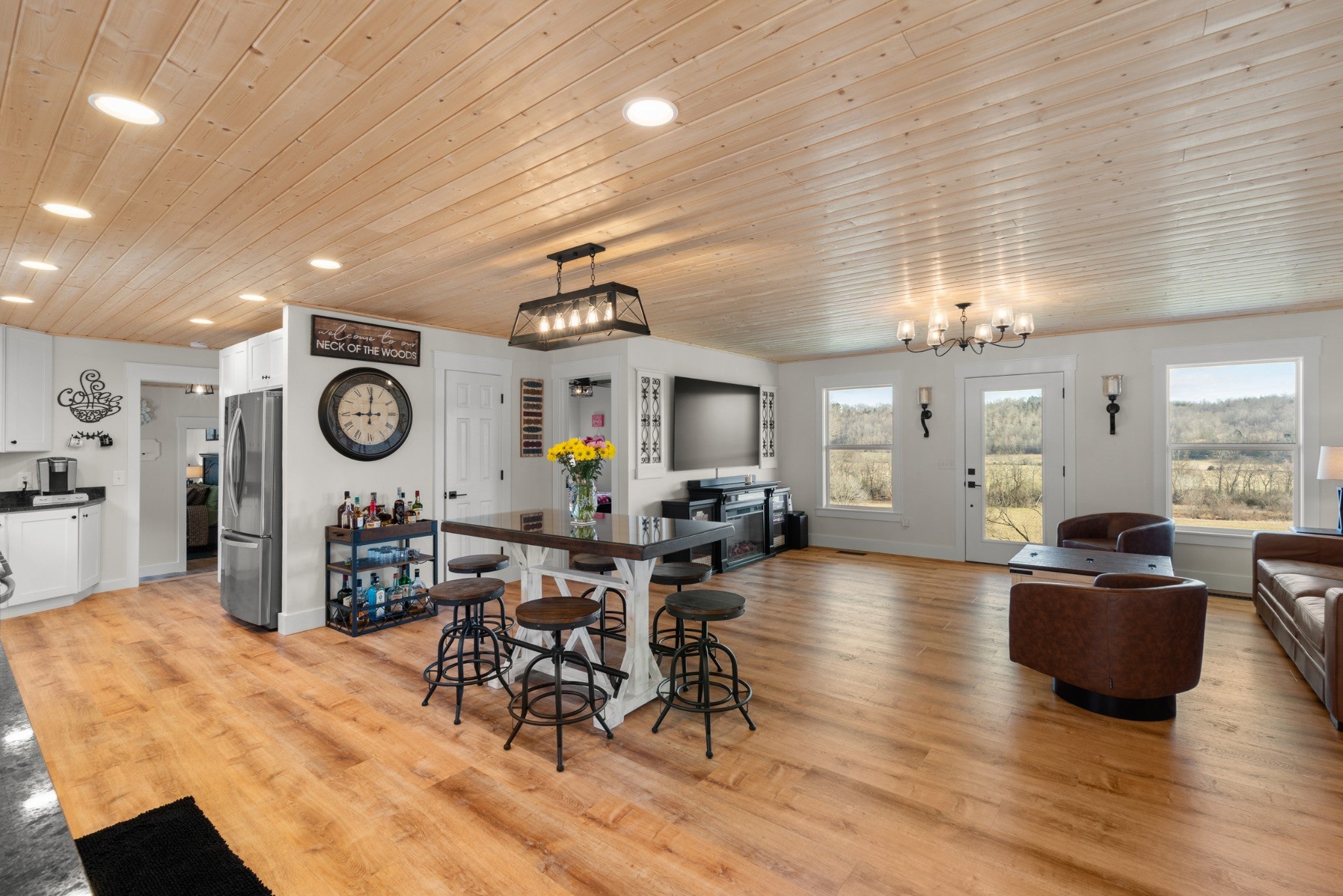 1447 W Beaverdam Rd