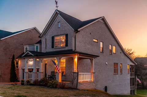 2044 Albatross Way Gallatin TN 37066