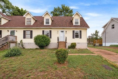Photo of 1920 Meadow Cliff Dr, Nashville, TN 37210 (MLS # 3186800)