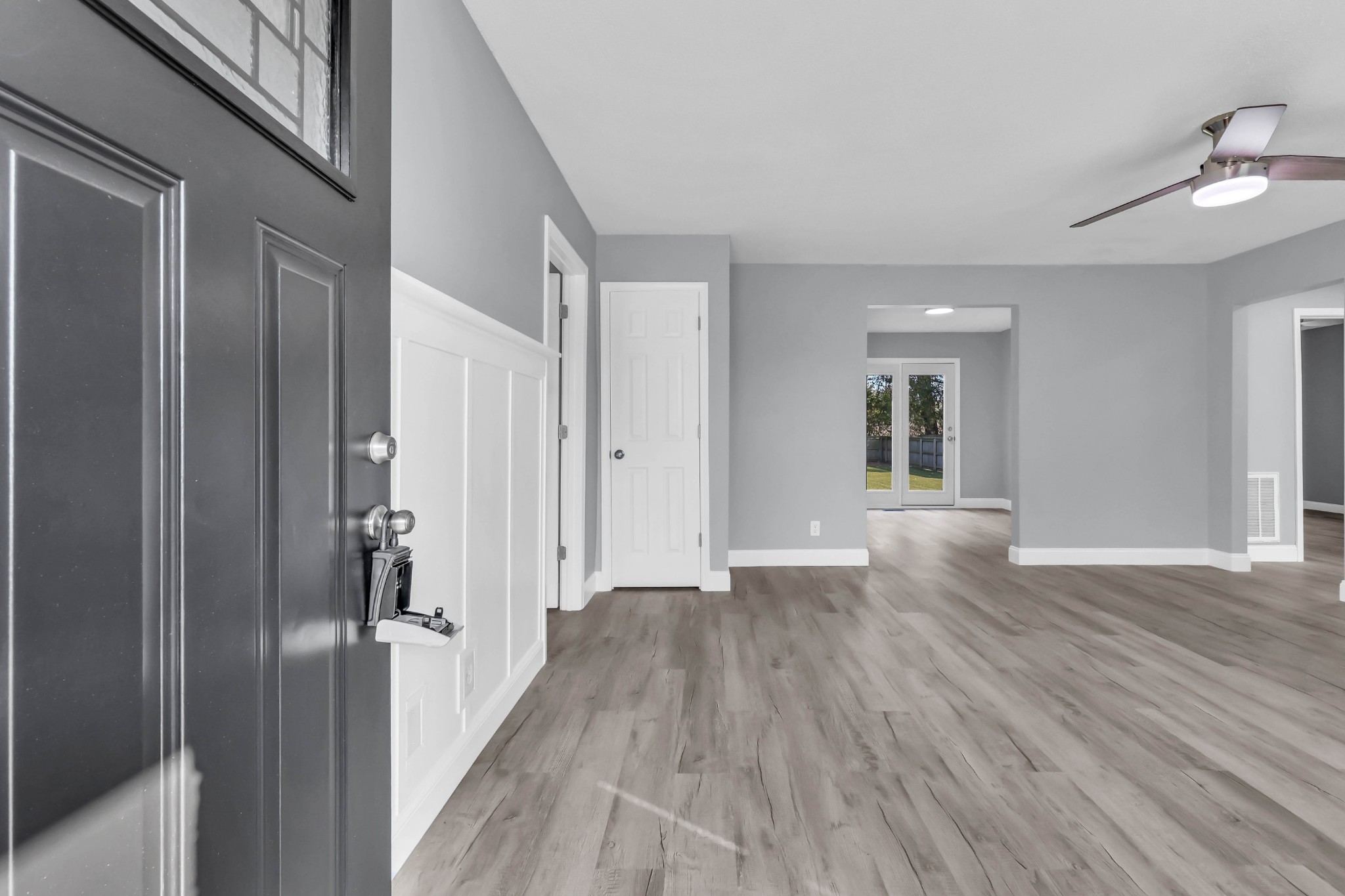 571 Donna Dr