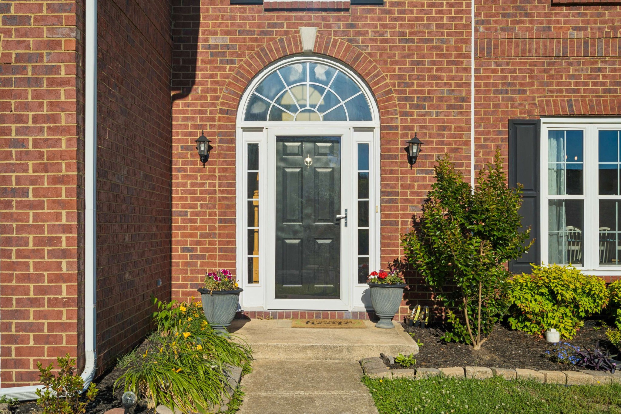 1678 W Wilson Blvd