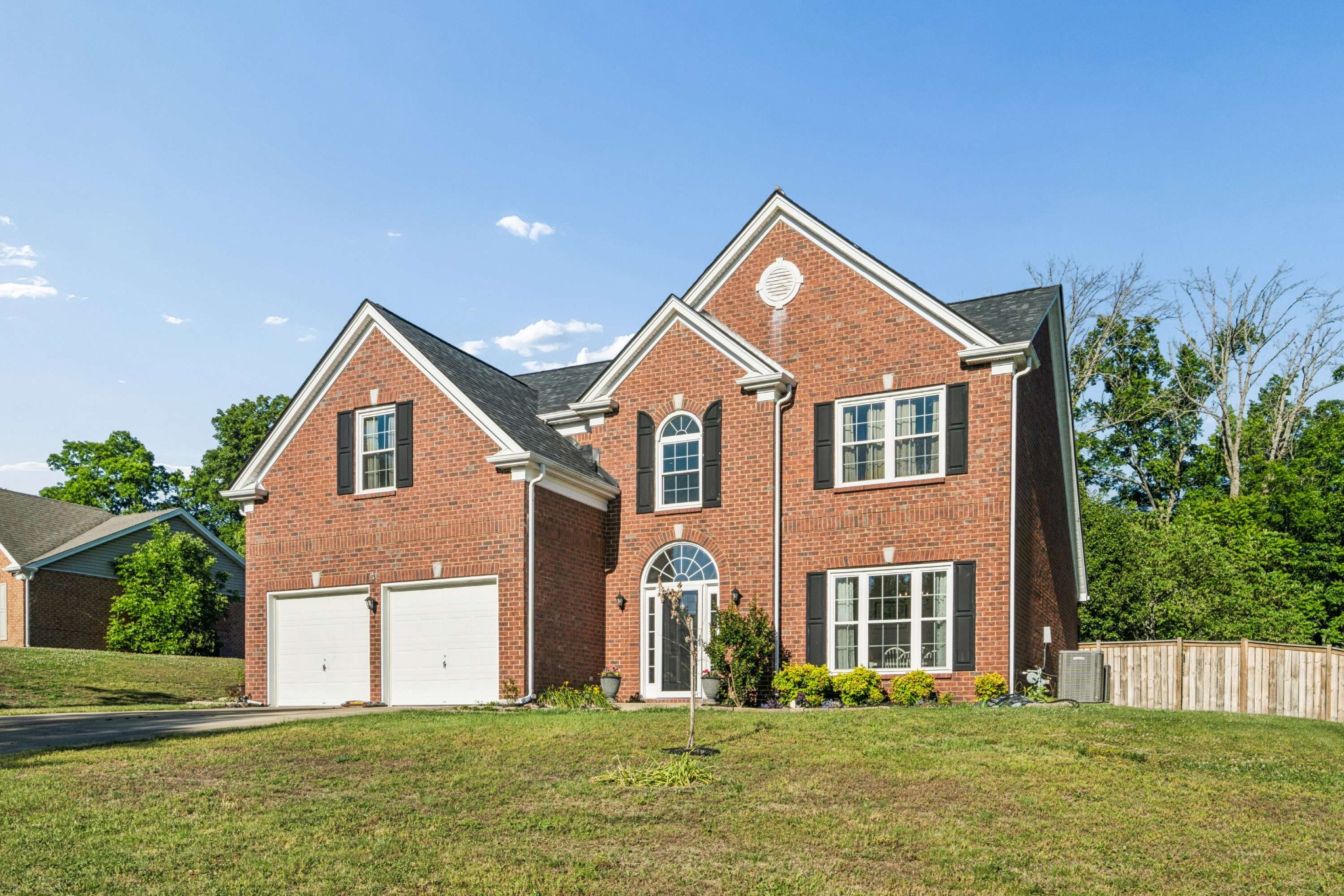 1678 W Wilson Blvd