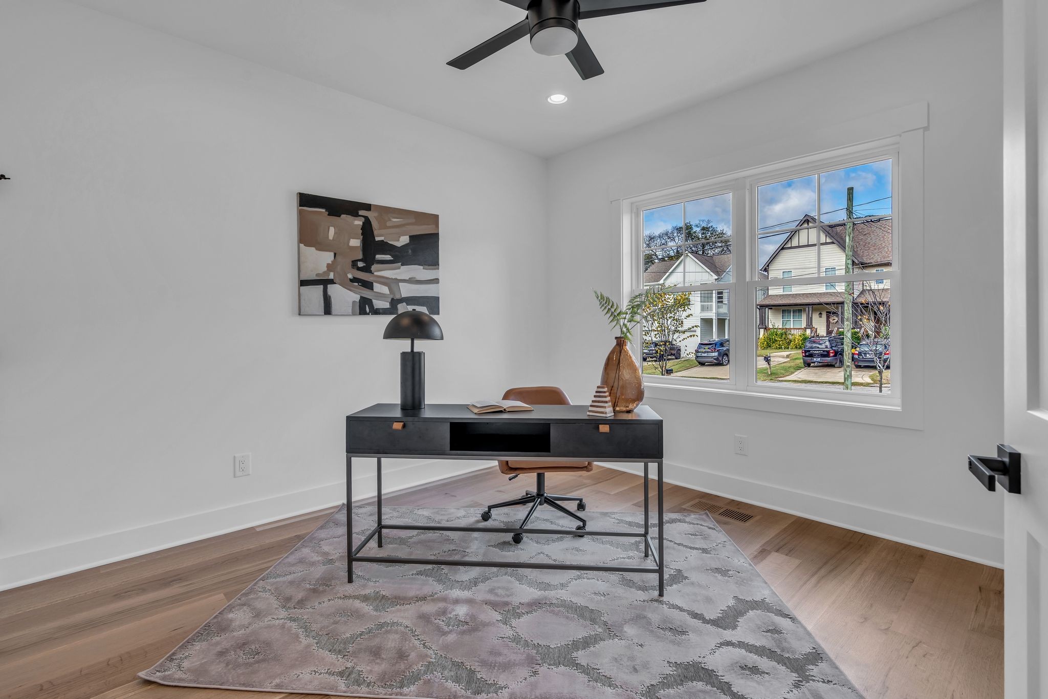 1524B Straightway Ave