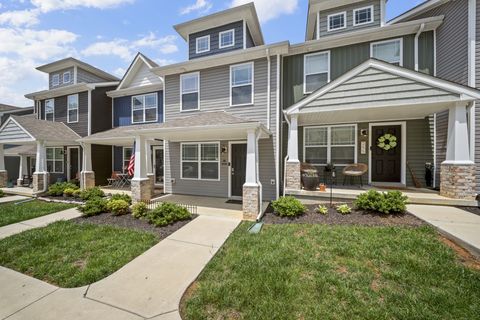 Photo of 253 Woodland Valley Ln, Clarksville, TN 37040 (MLS # 3225247)