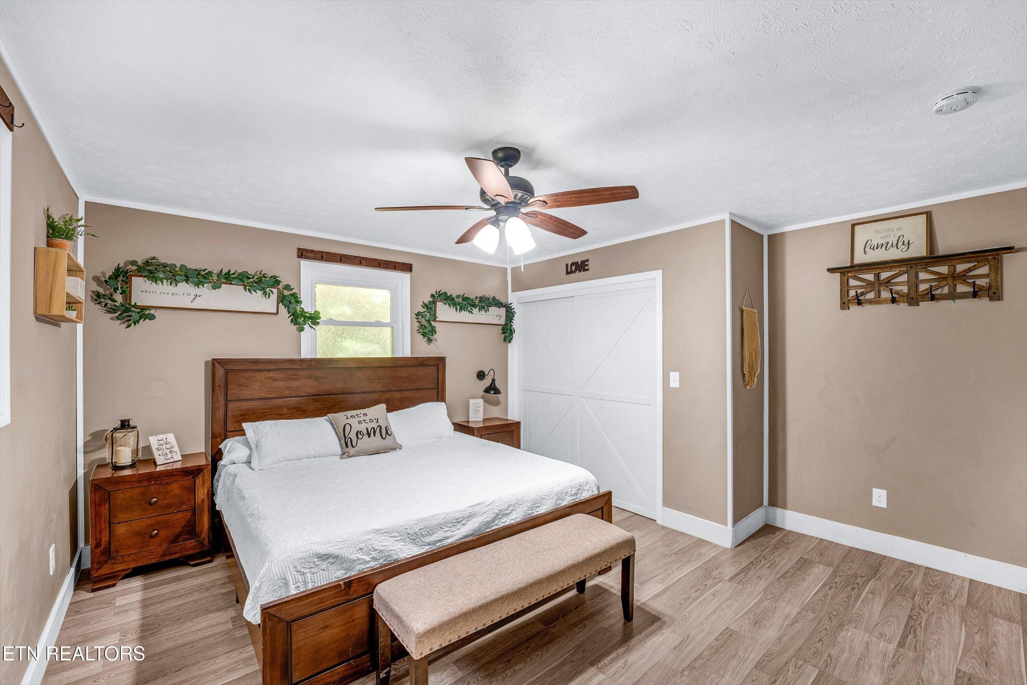 3401 Mountain Overlook Way