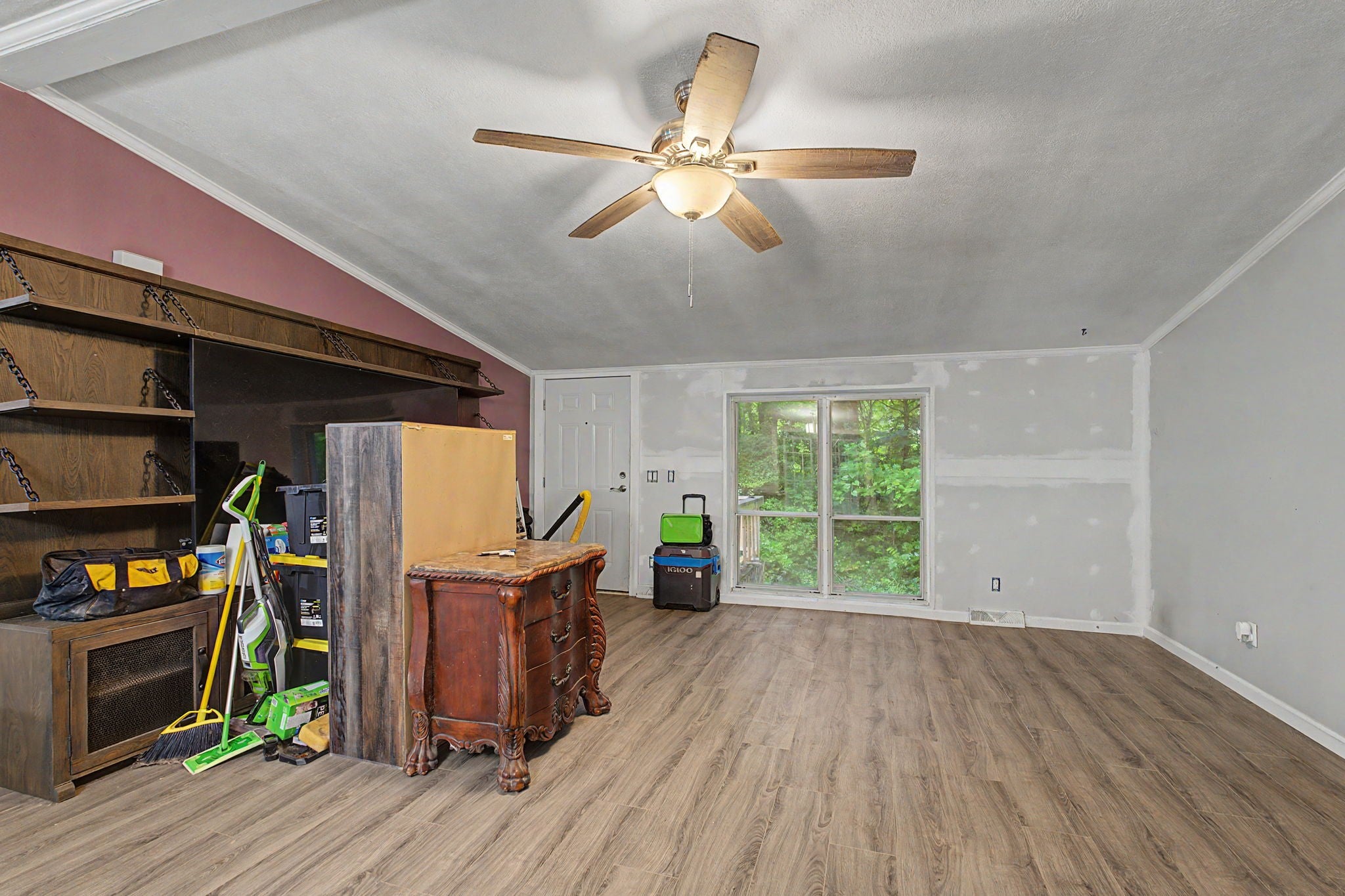 335 Thompson Way